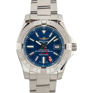 Breitling Avenger Automatic GMT 43