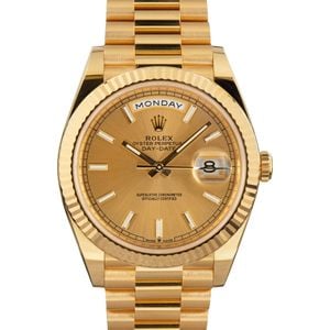 Pre-owned Rolex Day-Date 40 ref 228238 Champagne Dial