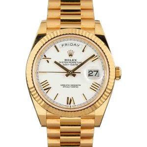 Rolex Day-Date 40 ref 228238 White Roman Dial