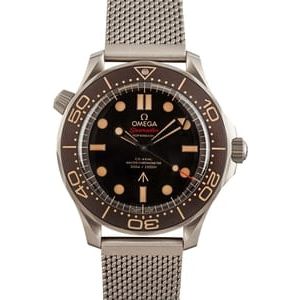 Pre-owned Omega Seamaster 007 Edition Titanium