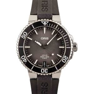 Oris Aquis Date Calibre 400 Anthracite Dial