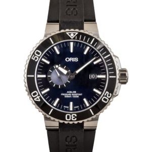 Aquis Small Second, Date Blue Dial & Black Rubber Strap